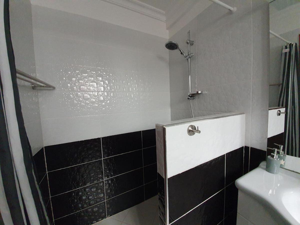 Apartment Ayoub -For Families Only- นาดอร์ ภายนอก รูปภาพ